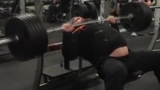 Eddie Hall Incline Benches 225kg for 5 Reps