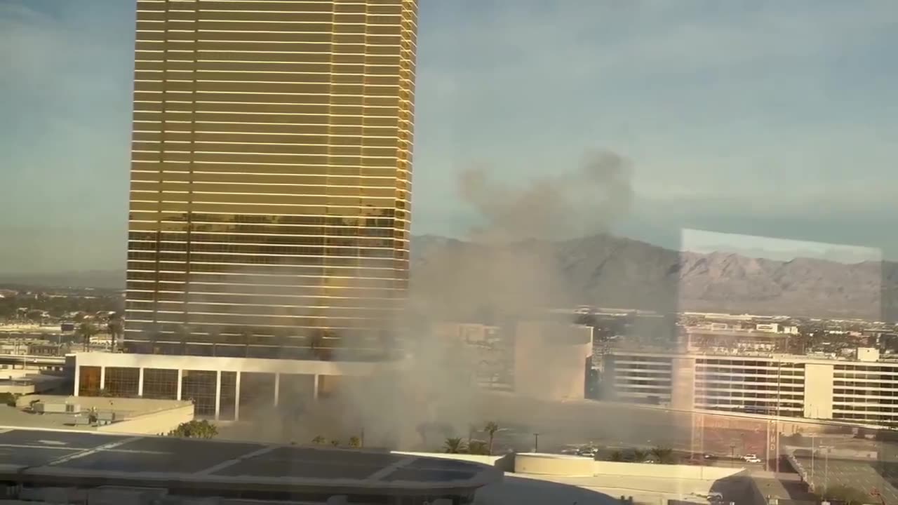 Reported explosion and Smoke seen from Trump Tower in Las Vegas