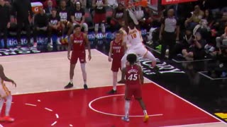 NBA - Trae Young getting fancy in transition 😎 That sweet wraparound and drop-off to Mouhamed Gueye!