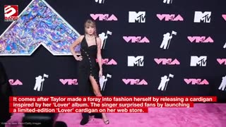 Taylor Swift changed tour costumes to incorporate designs made by fans