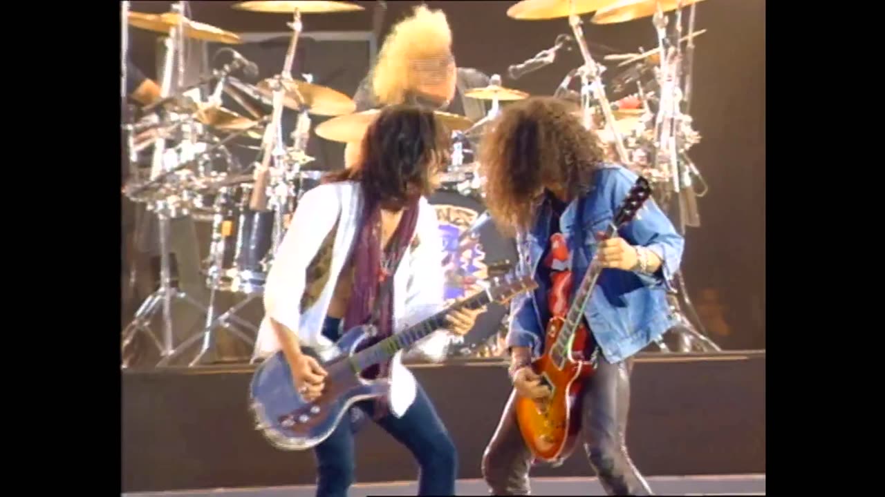 Guns`N`Roses - Paradise City/Live `92 /Freddie Mercury Tribute