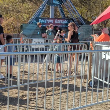 BradKuz76 Tomrik at Roca Berry Farm