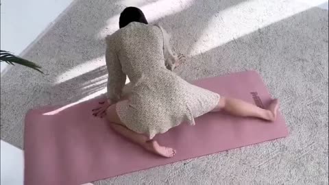 Erotic yoga gymnastics stretching plastic1