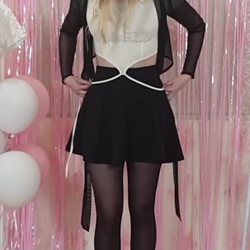 White Tops: Stylish Looks for Summer