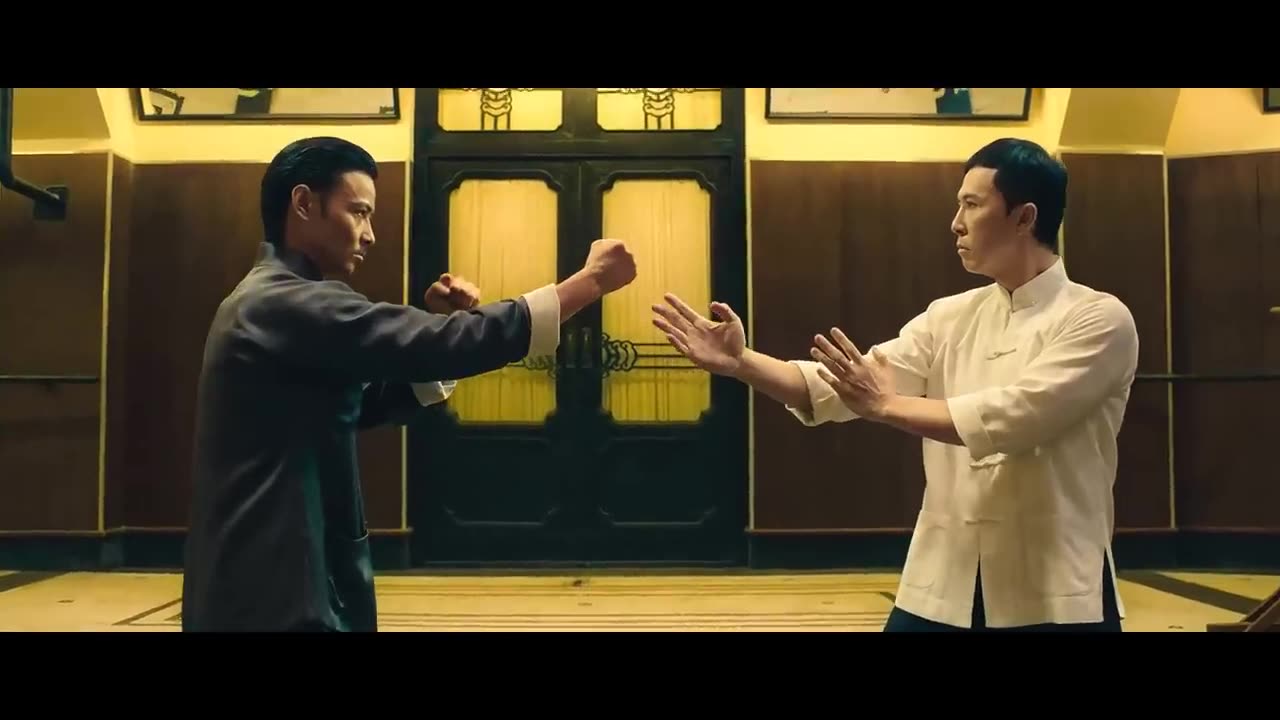 Ip Man defeats Chun with a one-inch punch in the film IP MAN 3