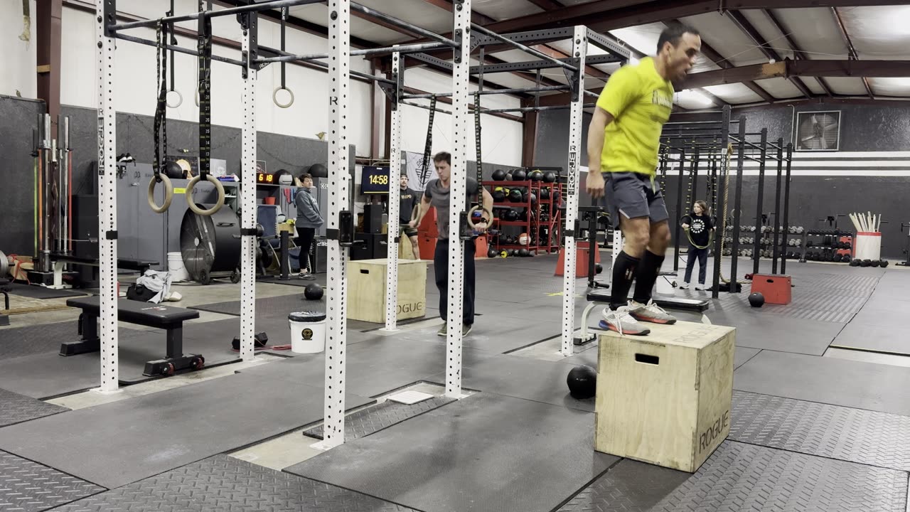 AMRAP15 9 Dips, 12 Slam Balls, 15 Box Jumps