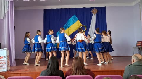 Dansul “Hora fetelor” Ziua Internațională a Limbii Materne Concert 6/17