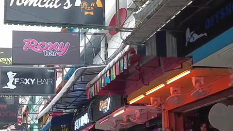 Pattaya walking tour 2025: Soi 6 Pattaya today