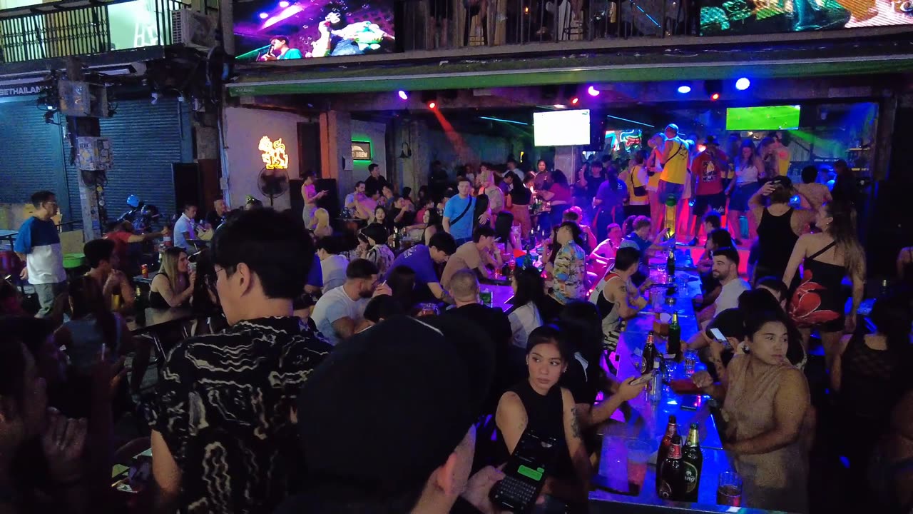 Bangkok’s NIGHTLIFE is WILDER Than You Think! 😵🔥 (Full Tour Inside!)