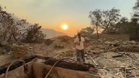 Matt Baker documents the L.A. Fires 🔥 Please Share this one ❗