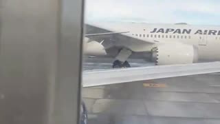 Japan Airlines plane hits tail of Delta plane at Seattle-Tacoma International Airport