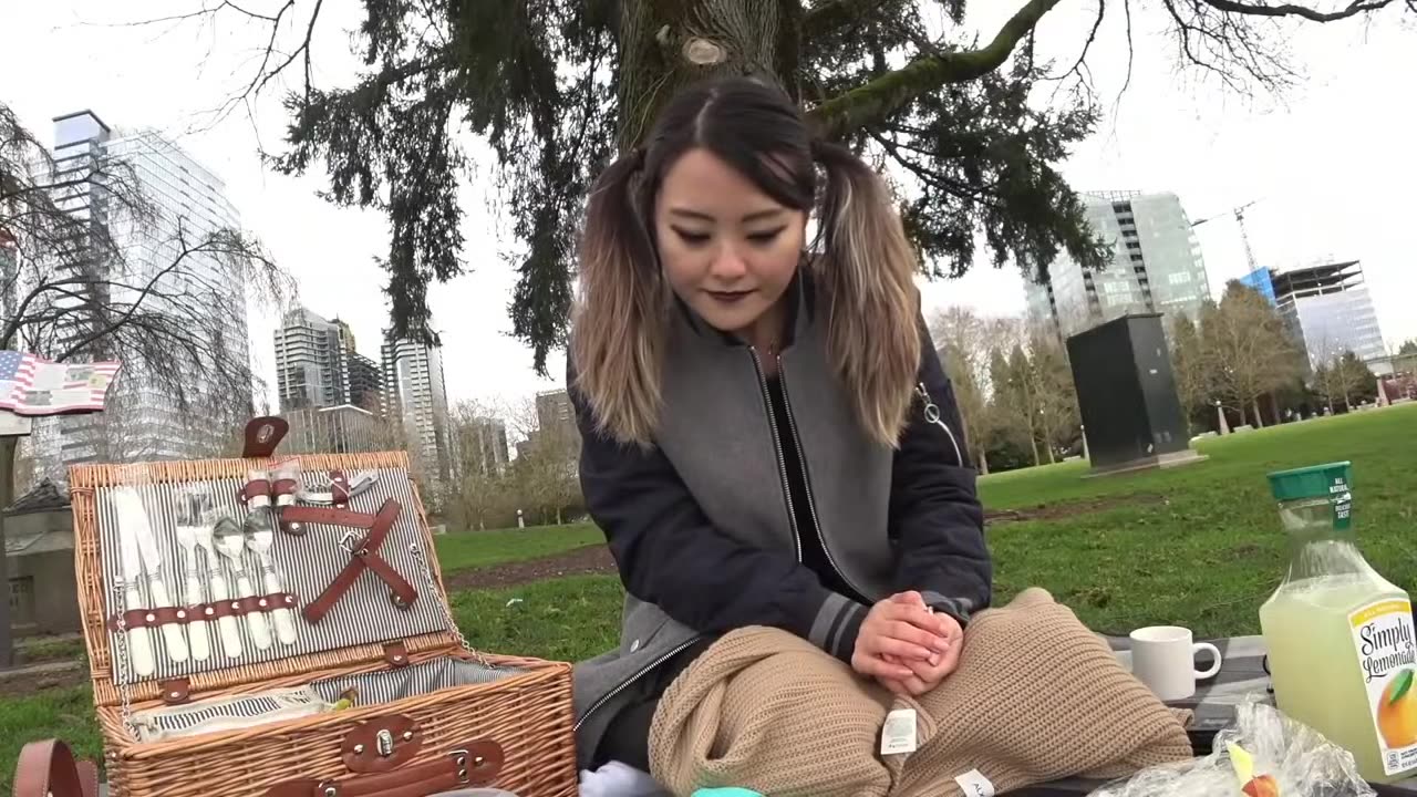 [2/17/22] picnicing? picnicing