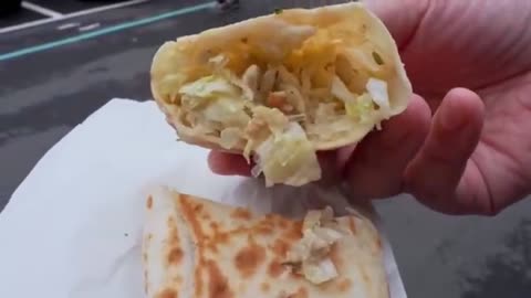 Omelette & Pancake Lovers – These 8 Street Foods Will Change Your Life!
