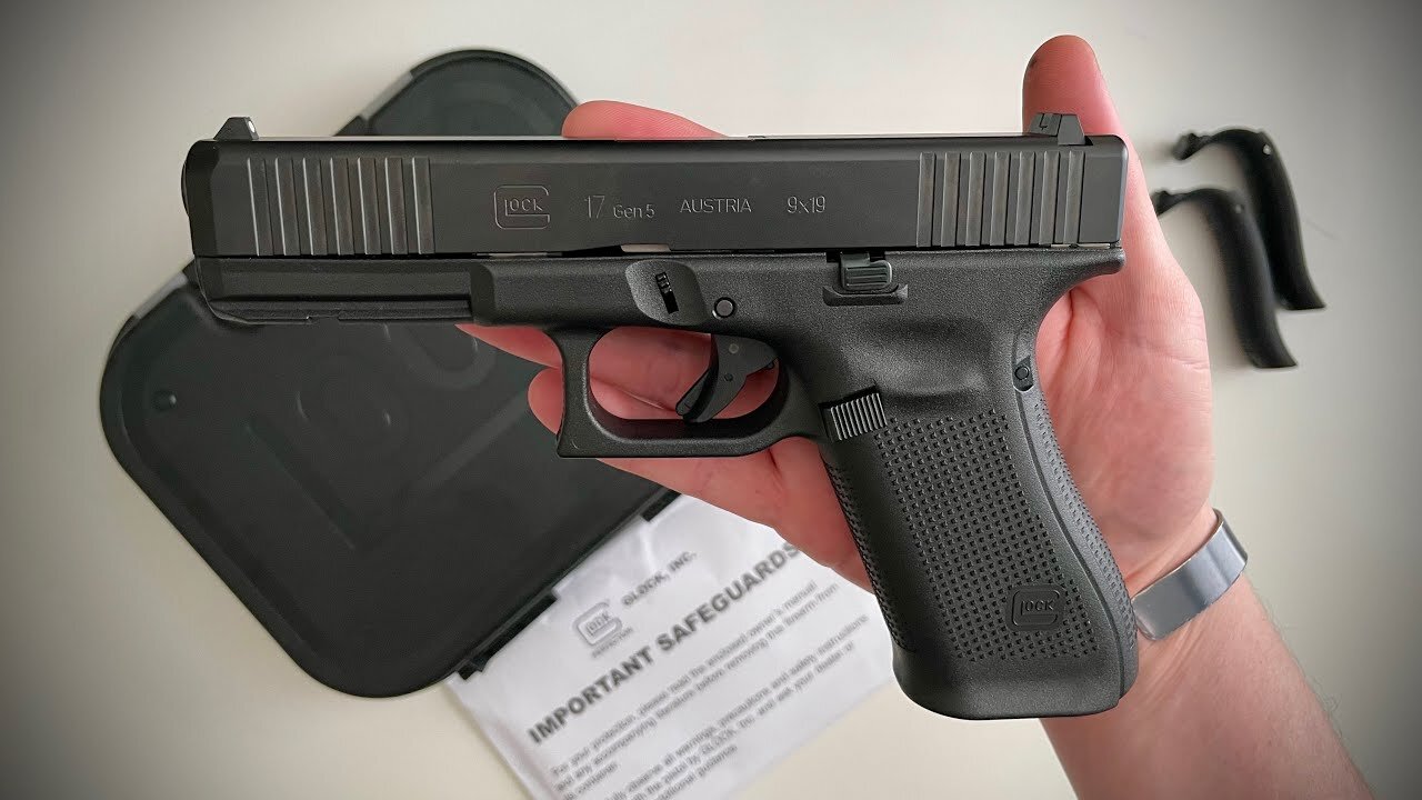 Unpacking, pistol - Glock 17 Gen 5