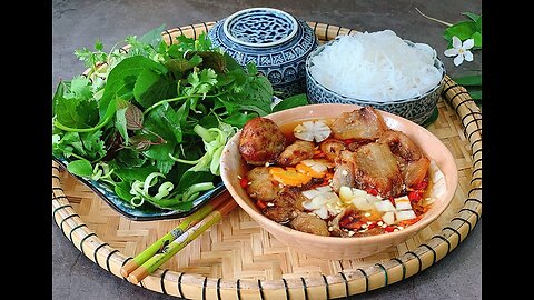 Bun cha - 10 best street dishes in the world
