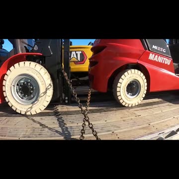 DONT BE AFRAID TO HELP#ourtruckinglife #truckdrivers #truck #trucker #truckdriver #truckerlove