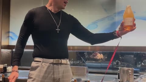 Shattered Champagne Neck Is No Problem