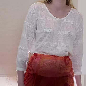 Light Test: Try on Transparent Skirts Backlit