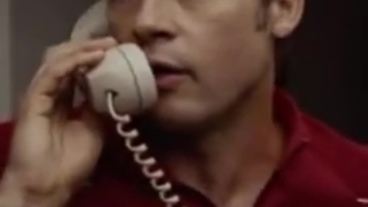 Memoirs of a former CIA analyst falls into the hands of gym employees.