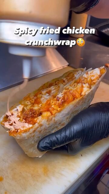 Follow for more ASMR videos🌮🍟 Credits: @banginbuns #mukbang #asmr #fastfood #asmreating