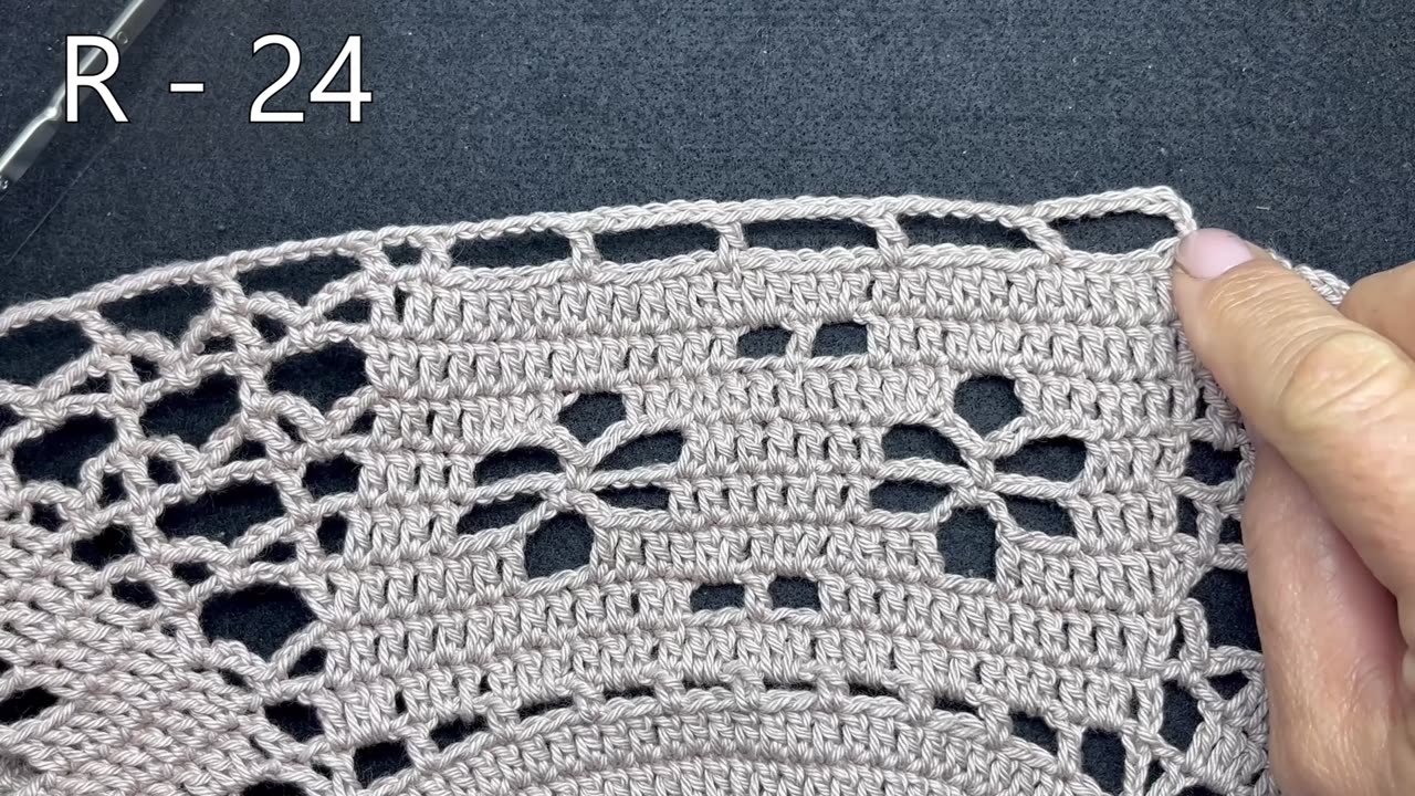 #C-1231)-(ep.5/6)-Pineapple Crochet Table Center