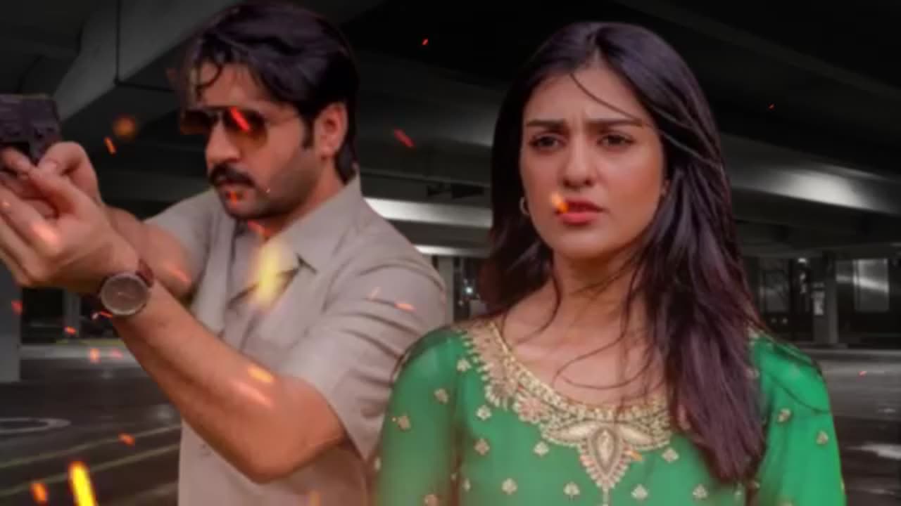 [𝗢𝗦𝗧] Aaye Qareeb Aaye - Namak Haram [ Imran Ashraf, Sarah Khan ] Singer: Ayesha Tariq, Faisal Abbas #fightagainstcoronavirus#fypchallenge#fypシ゚viral#part#10million#keepsupporting\#foryoupageシ#foryoupageシforyou#viralvideochallenge