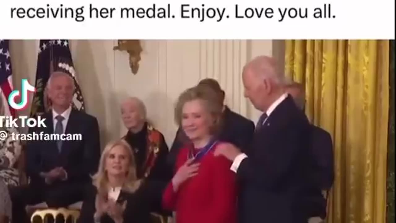 Here's a Sweet & Positive Post about Hillary Receiving Her Medal of Freedom