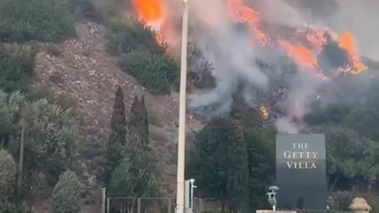 GETTY VILLA GOES UP IN FLAMES🔥🔥🔥