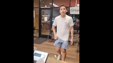 Guy Goes Full Psycho Because He Couldn't Get A Haircut
