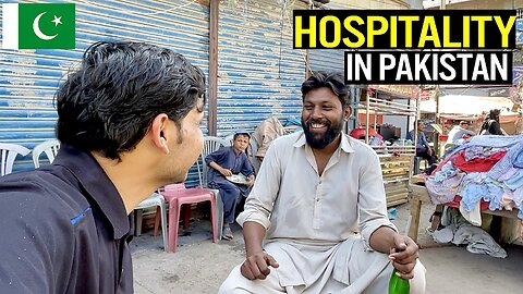 He Paid for My Food with a Smile in Pakistan 🇵🇰