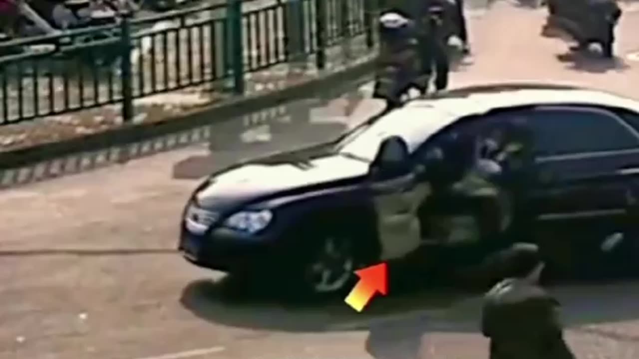 smart traffic police man save a driver