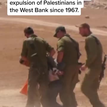 🚨Palestinian filmmaker Basel Adra filmed an attack by Israeli settlers on his village of Masafer...