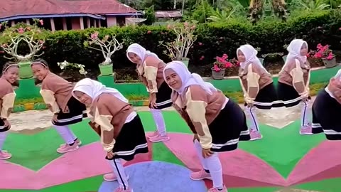 Rasah Nyangkem x Kurang Besar – The Ultimate Dance Craze!