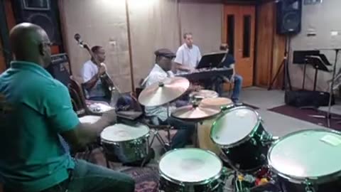 La Mafia latina en pleno ensayo