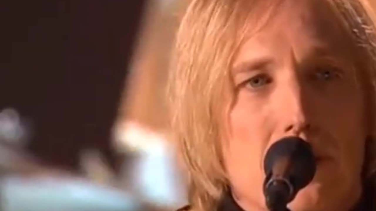 Baby Please Don’t Go ~ Tom Petty & The Heartbreakers