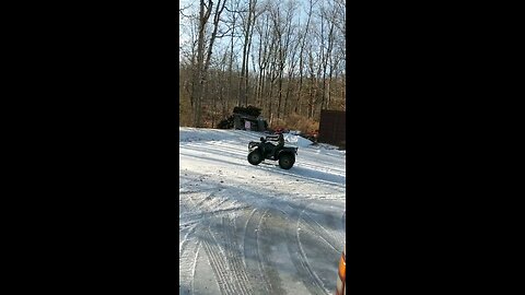 little guy learning some 4x4 donuts