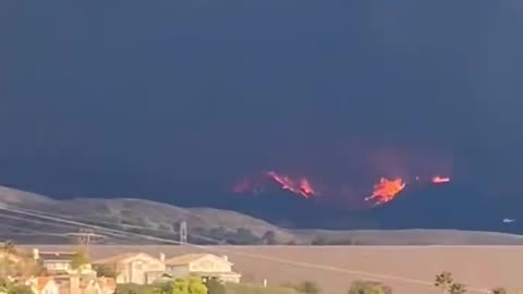 Yet another fire has suddenly broken out in LA County. 500 acres. 0% contained.