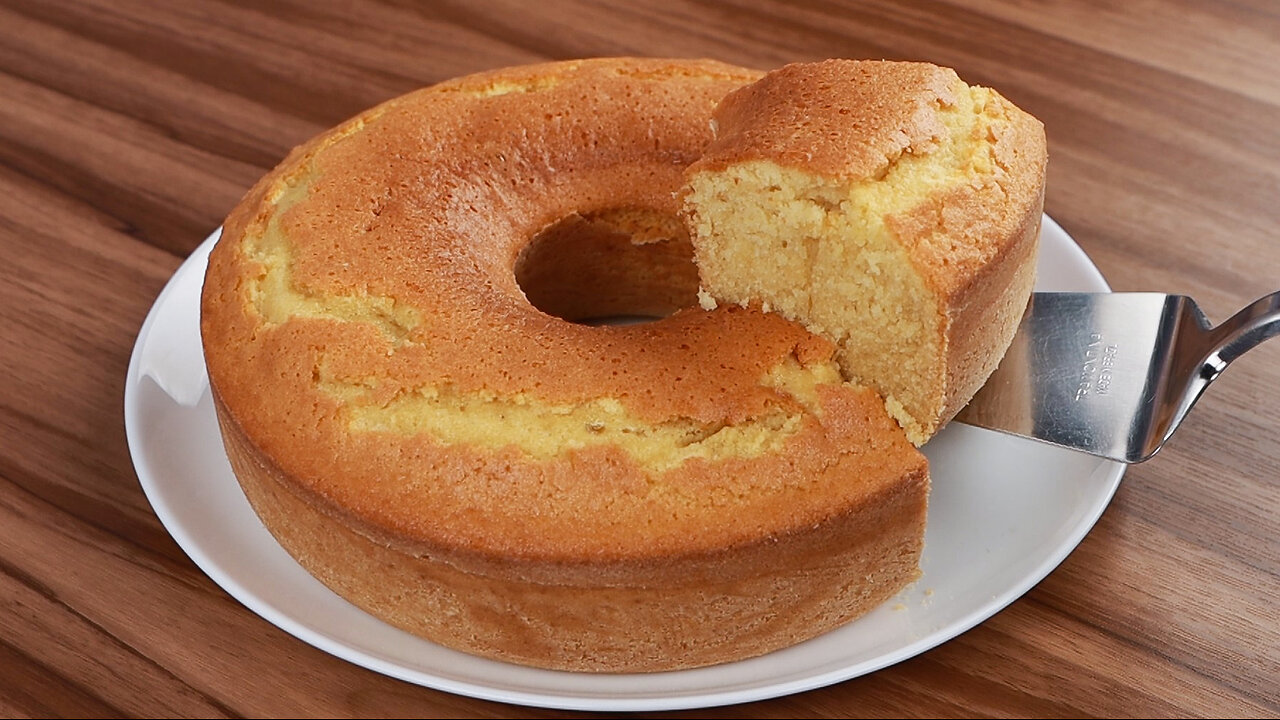 Homemade 4 cups cake! The easiest to make and it turns out fluffy