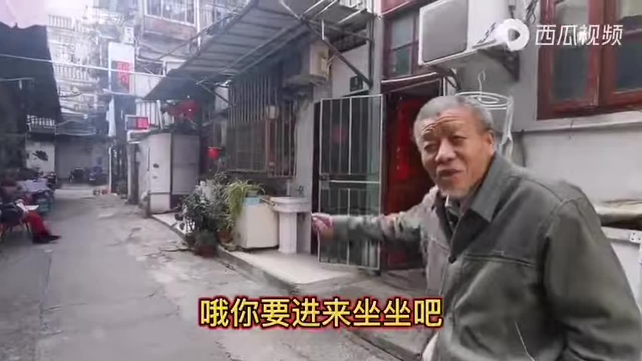 70年代交大毕业的上海人被分配到贵州煤矿挖煤，今已无家可回