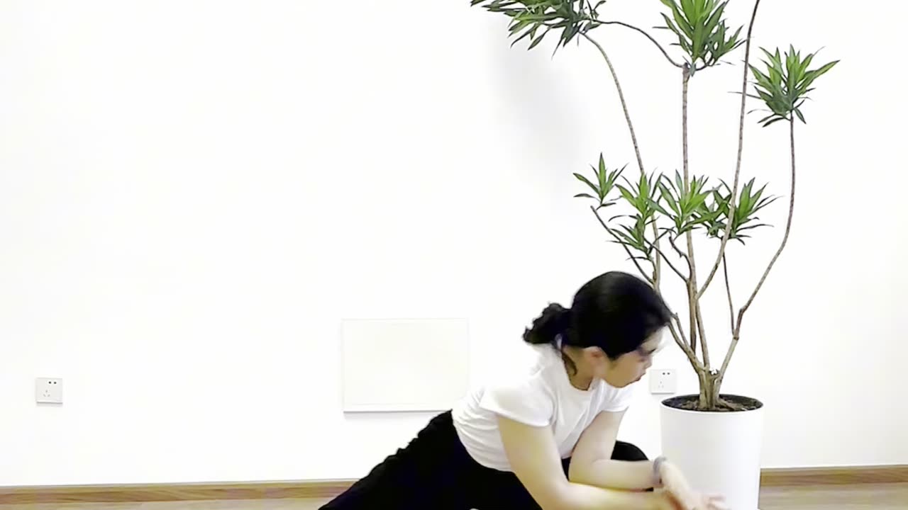 0023.這個動作改善你髖胯靈動性 同時檢測你的髖胯是否好用