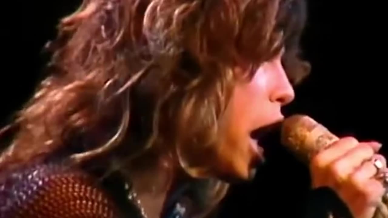Train Kept A Rolling- Aerosmith ( Live )