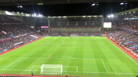 Aston Villa vs Leeds United splendid atmosphere (North Derby)