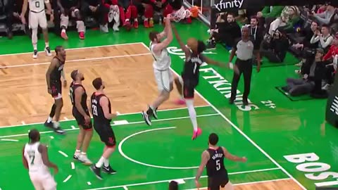 NBA - LUKE KORNET POSTER SLAM 🚨 Rocks the rim for the Celtics