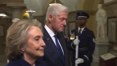 BILL AND HILLARY CLINTON BOOED LOUDLY WALKING IN ⚠️