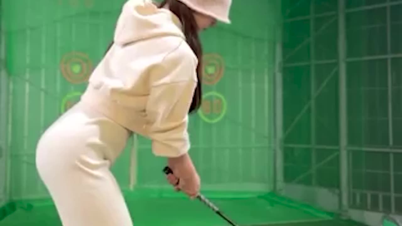 Korean golf #golf #golfer #professional #athlete #korean #hit #swing #shot #green #fairway #pro