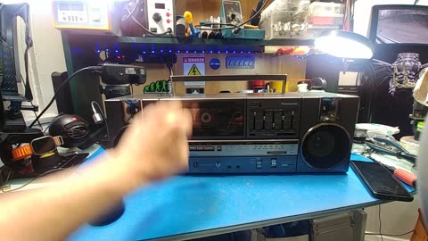 Electronics #vlog .new belts & cleaning .#audio #audiophile #audiorepair #cassetteplayer