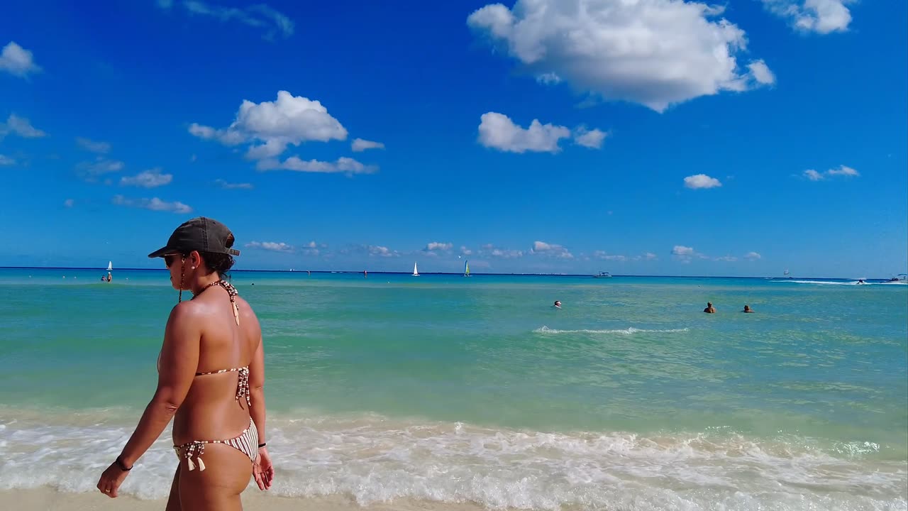 Paradise Found! This Beach in Mexico Is Almost Too Beautiful to Be Real 😱🏝️