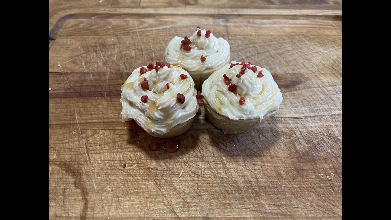 (Gluten-Free) (Vegetarian) Maple Bacon Pancake Muffins with Maple Cream Cheese Frosting