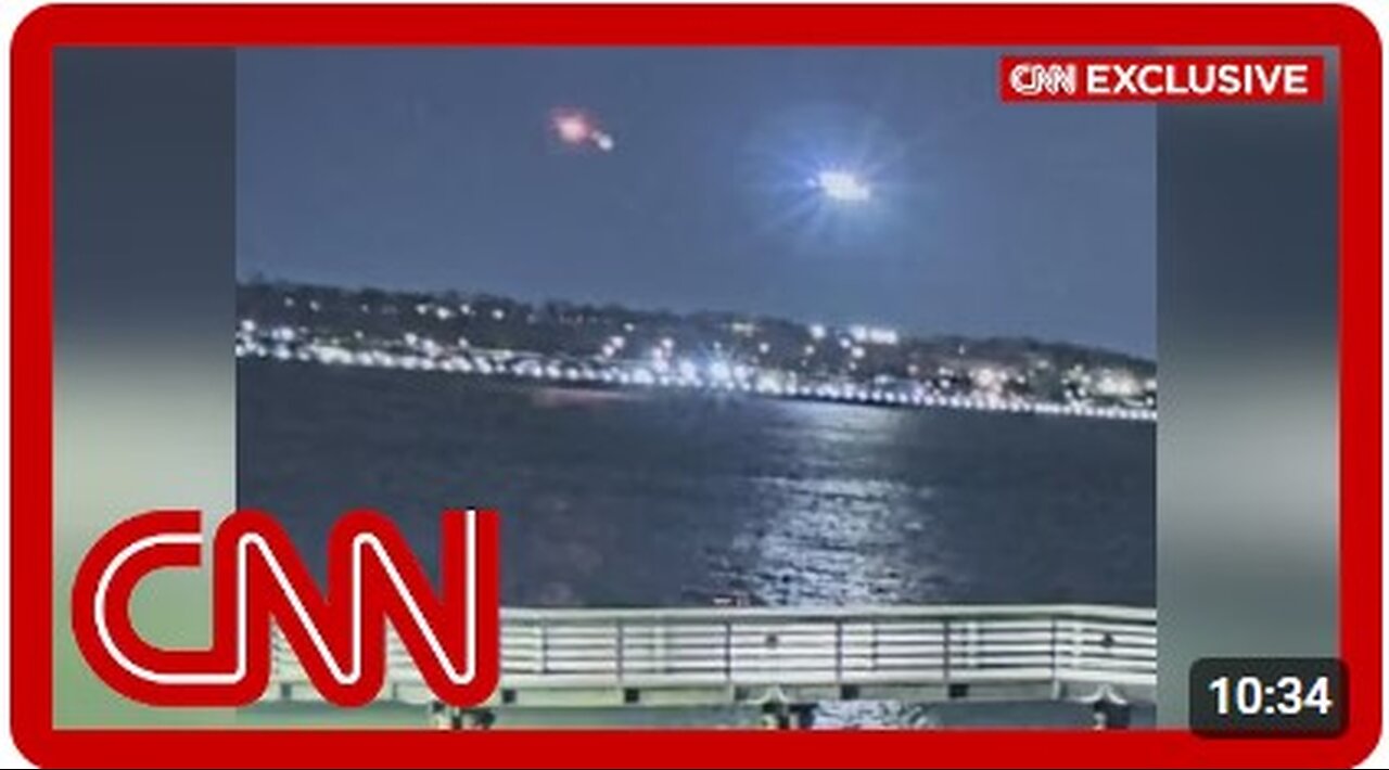 Exclusive: CNN obtains videos showing new angles of DC plane crash