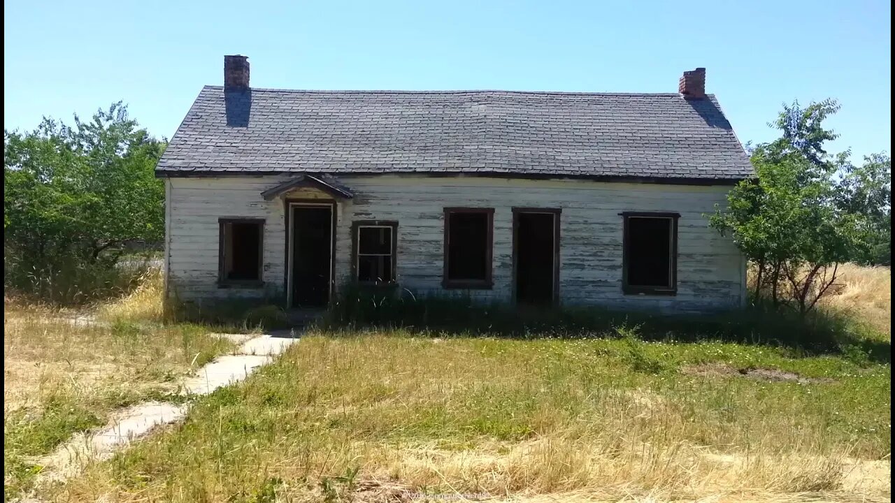 Exploring an Abandoned House in Tooele, Utah